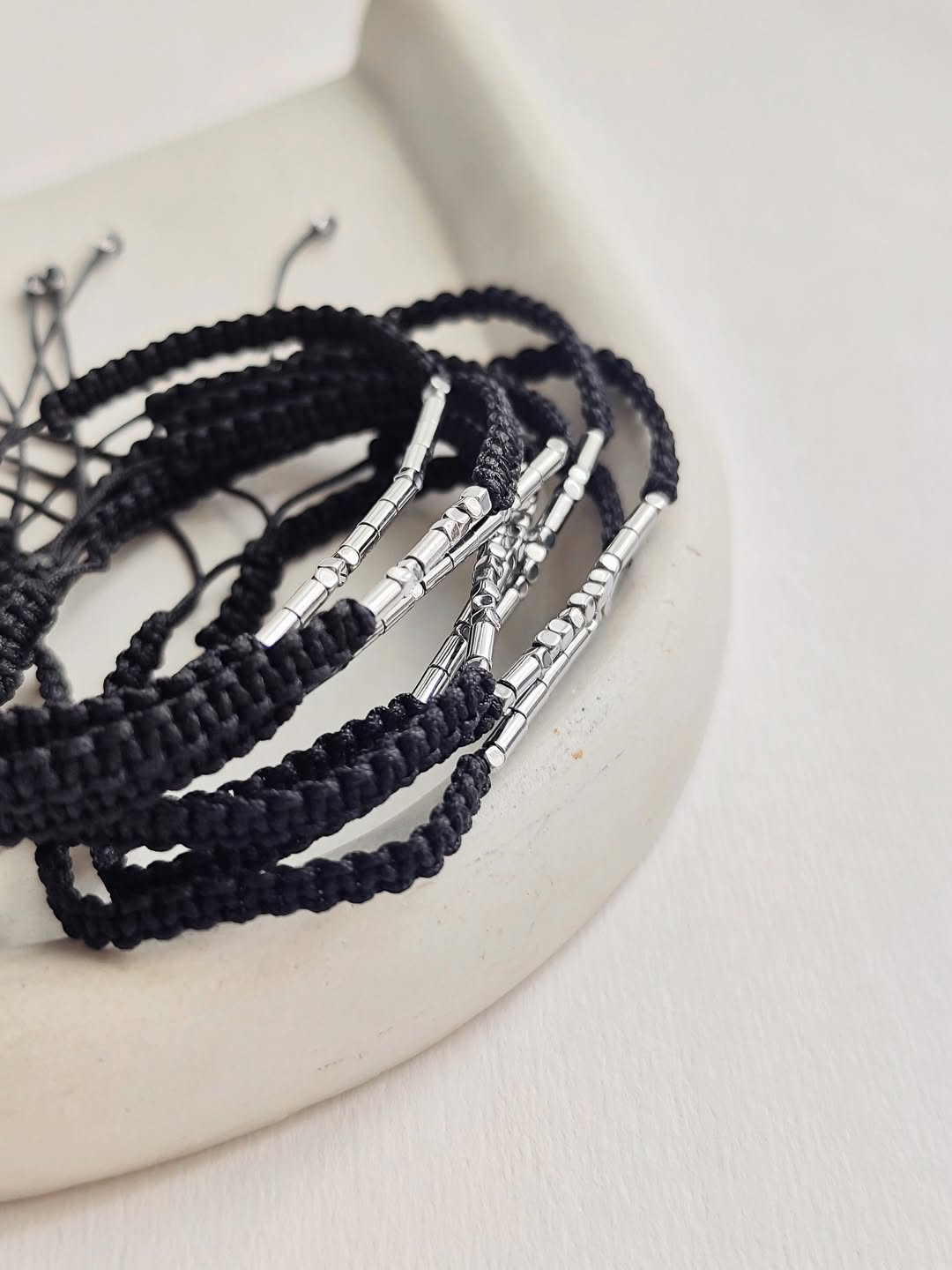 دستبند کدمورس با بافت کشویی